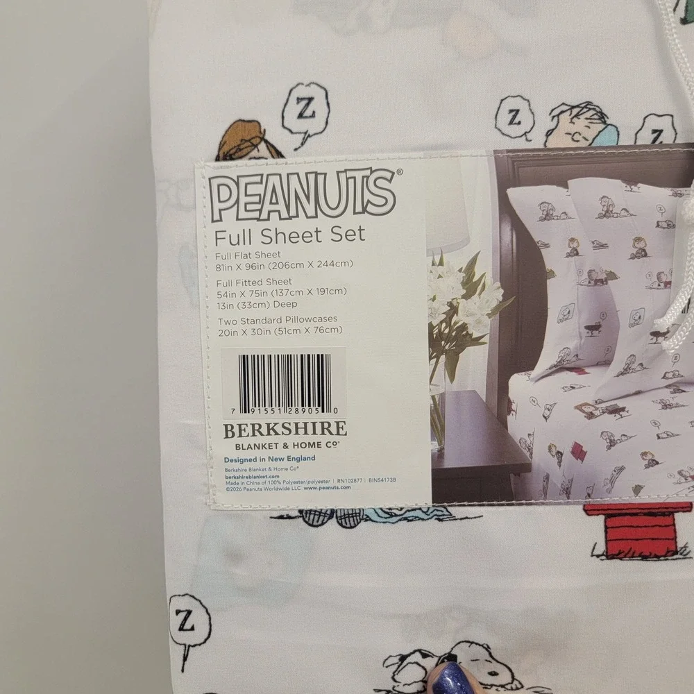 Berkshire Peanuts Snoopy‎ Charlie Brown Woodstock AOP Full Sheet Set 4pc New